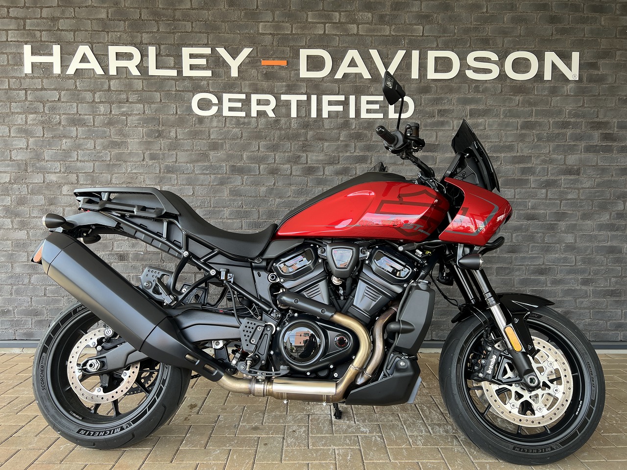 2025 パン アメリカ 1250 ST Pan America® 1250 ST｜ハーレー 